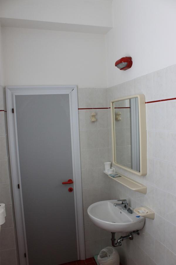 Hotel Susanna Ρίμινι Δωμάτιο φωτογραφία