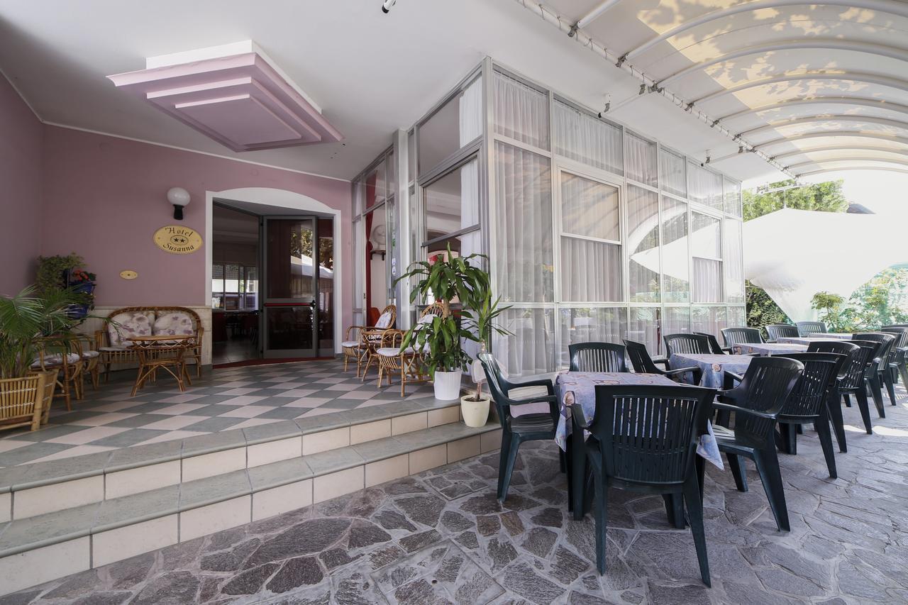 Hotel Susanna Ρίμινι Εξωτερικό φωτογραφία