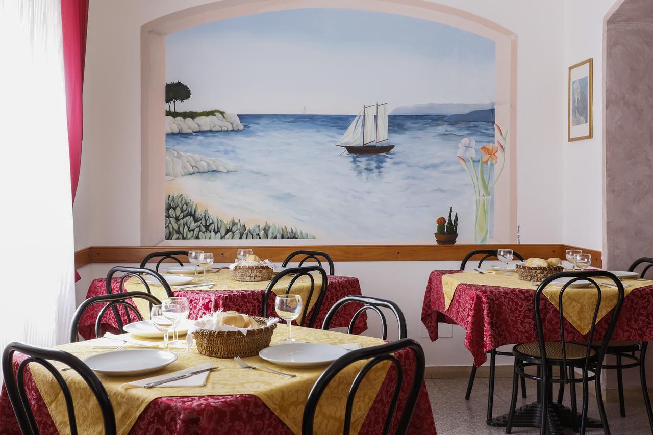Hotel Susanna Ρίμινι Εξωτερικό φωτογραφία
